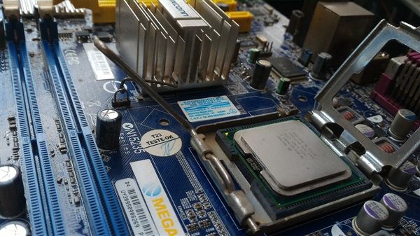 Intel Z390主板已確認適配8核心8代酷睿 Intel Z390主板已確認適配8核心8代酷睿