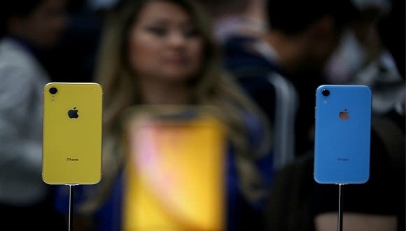 iPhone XR首批供貨300萬臺,其中2/3提供中國市場 iPhone XR首批供貨300萬臺,其中2/3提供中國市場